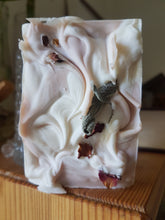 Charger l&#39;image dans la galerie, Soap - Bulgarian Rose x Sage 100g
